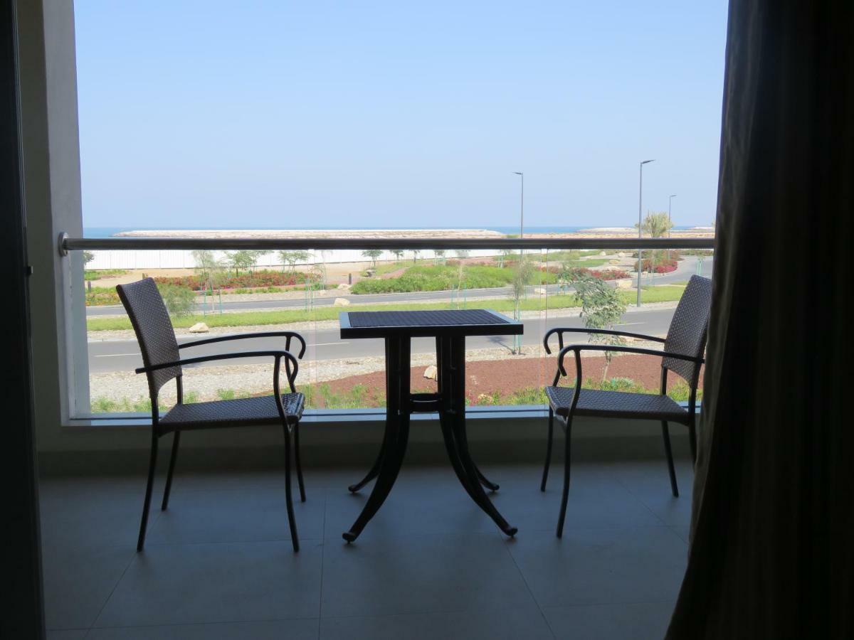 Holiday Home 3 Bedroom Seaview 라스알카이마 외부 사진