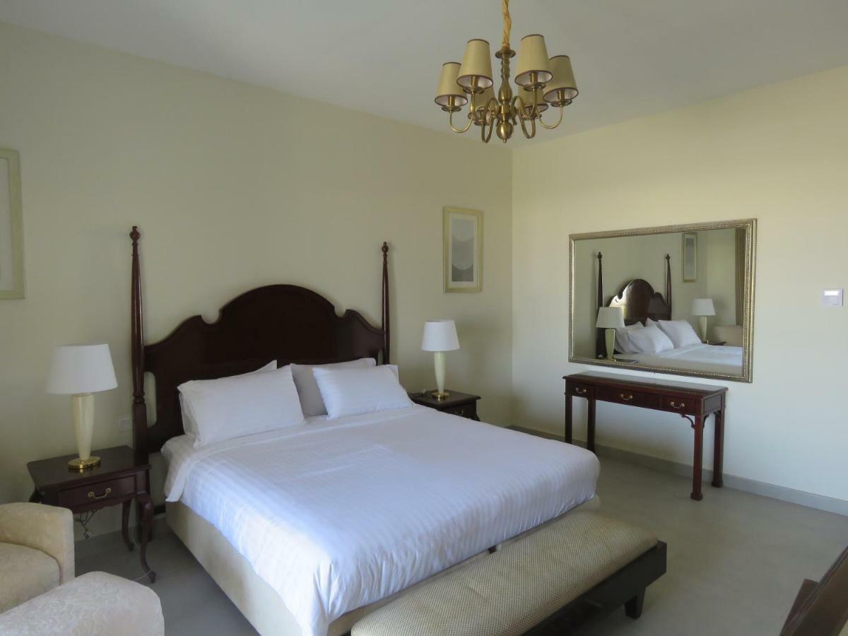 Holiday Home 3 Bedroom Seaview 라스알카이마 외부 사진